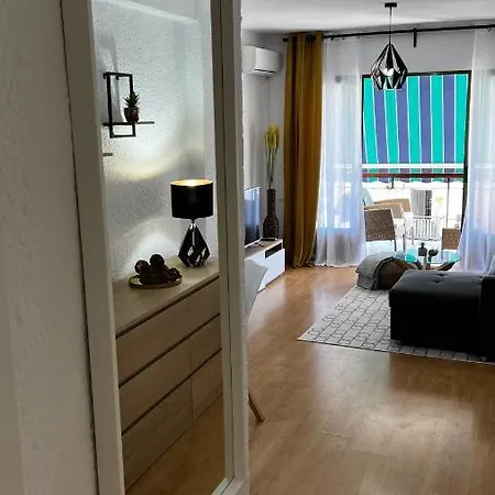 Arenal 3min Walk
